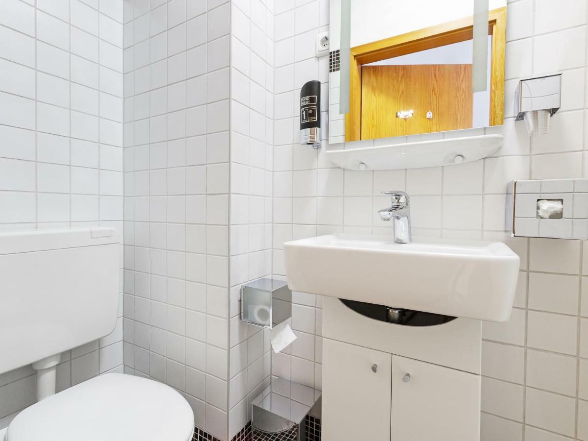 Oyo Hotel Matzbach Berlín Exteriér fotografie